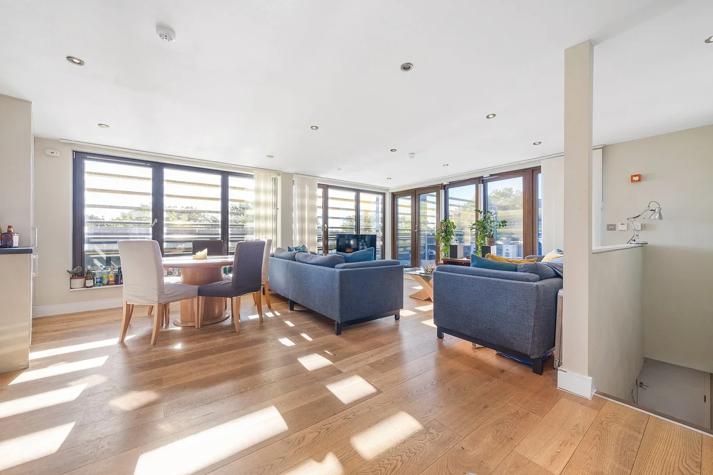 Flat Brixton Hill in Greater London