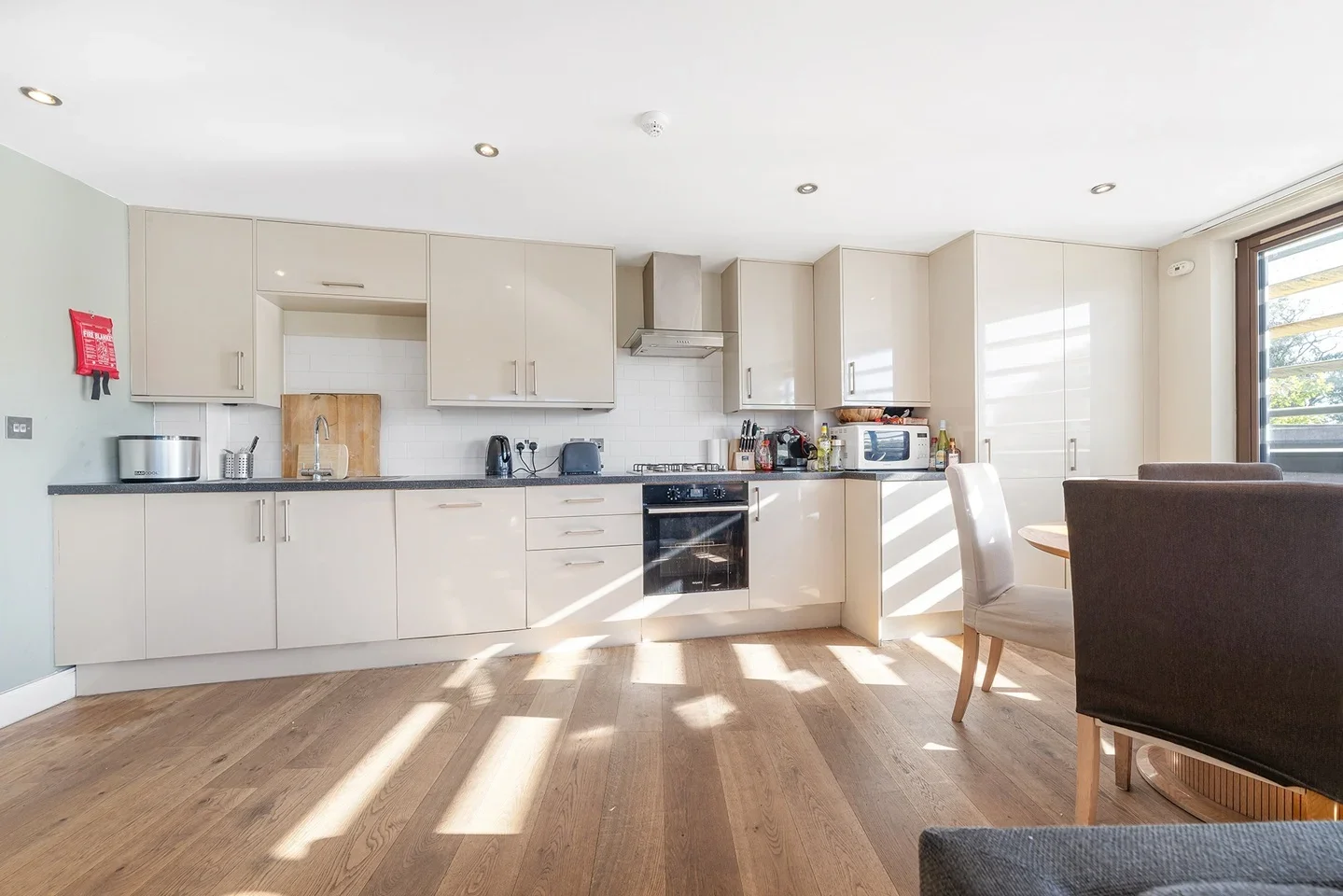 Flat Brixton Hill in Greater London