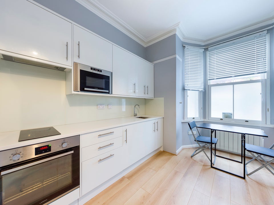 Flat Amersham Hill in High Wycombe