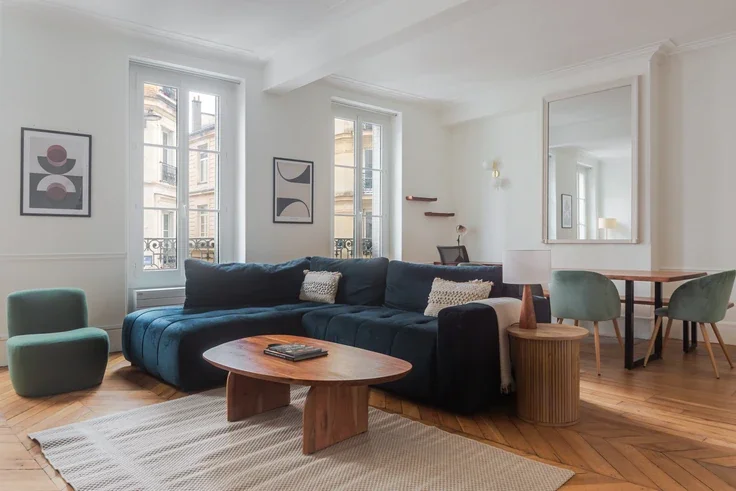 Flat Rue Legendre in Paris