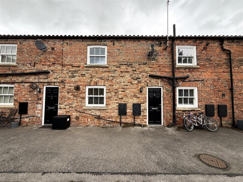 House Bishopgate in Howden
