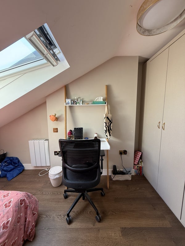 Room Holloway Road in Greater London