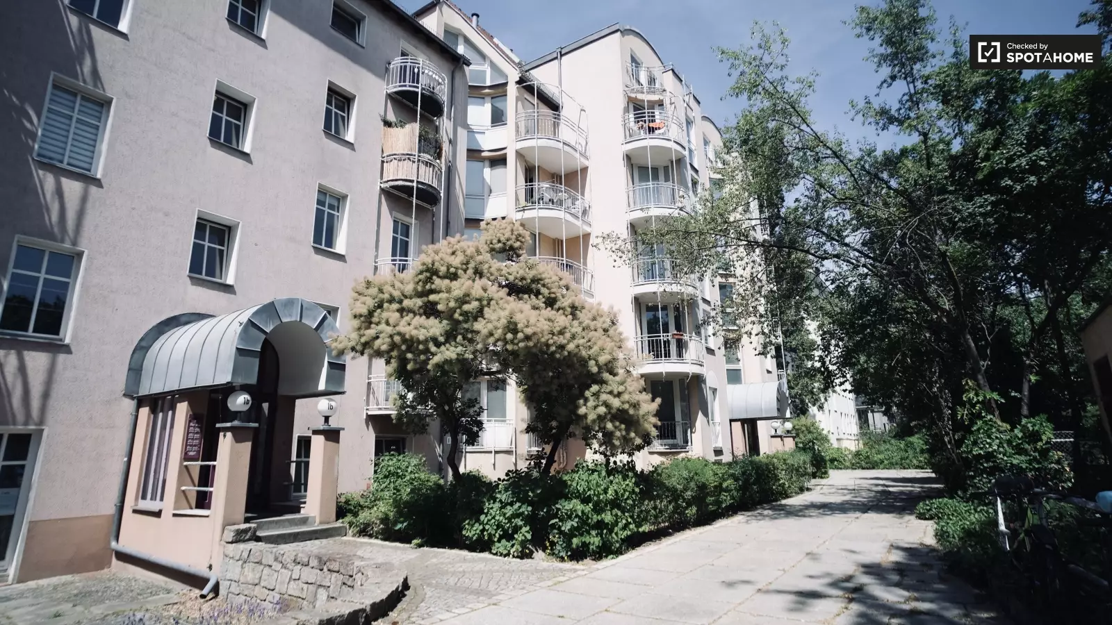 Wohnung Laubacher Straße in Berlin