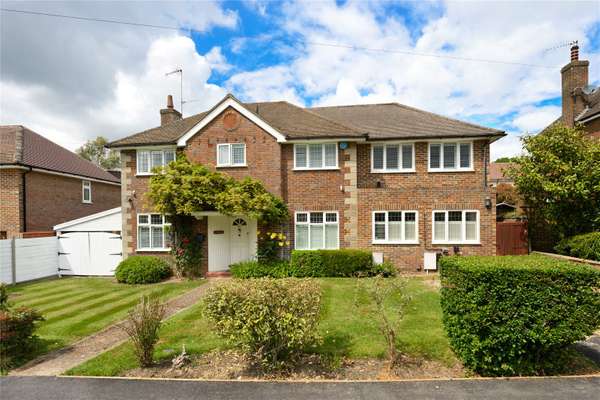 House Burn Close in Elmbridge