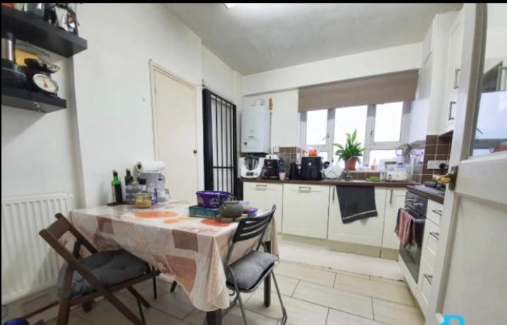 Room Carter Place in Greater London