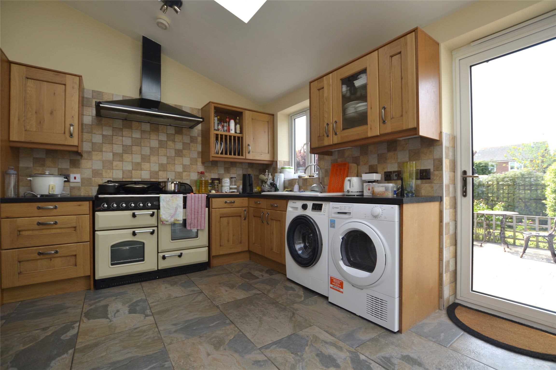 Room Innsworth Lane in Gloucester