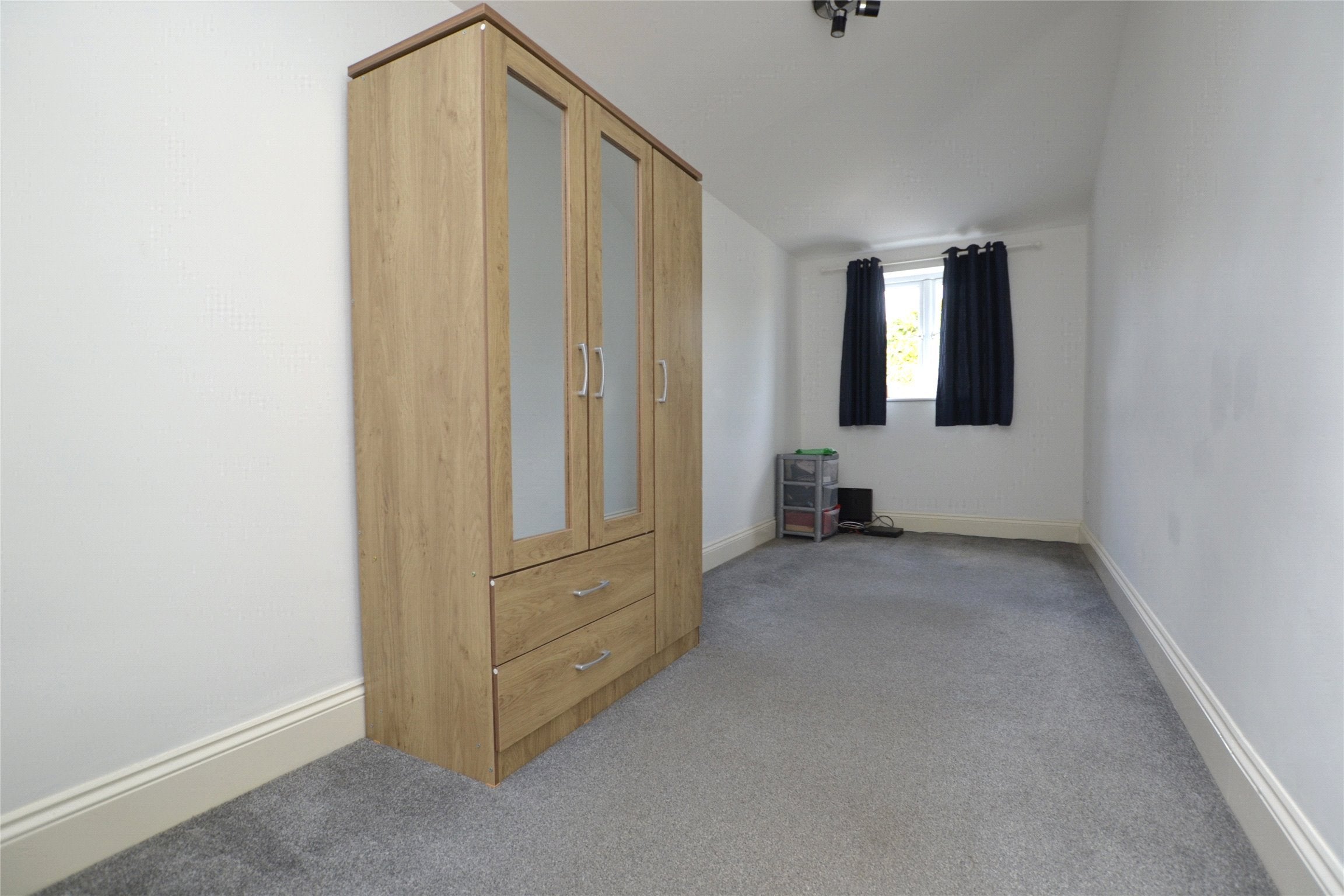 Room Innsworth Lane in Gloucester
