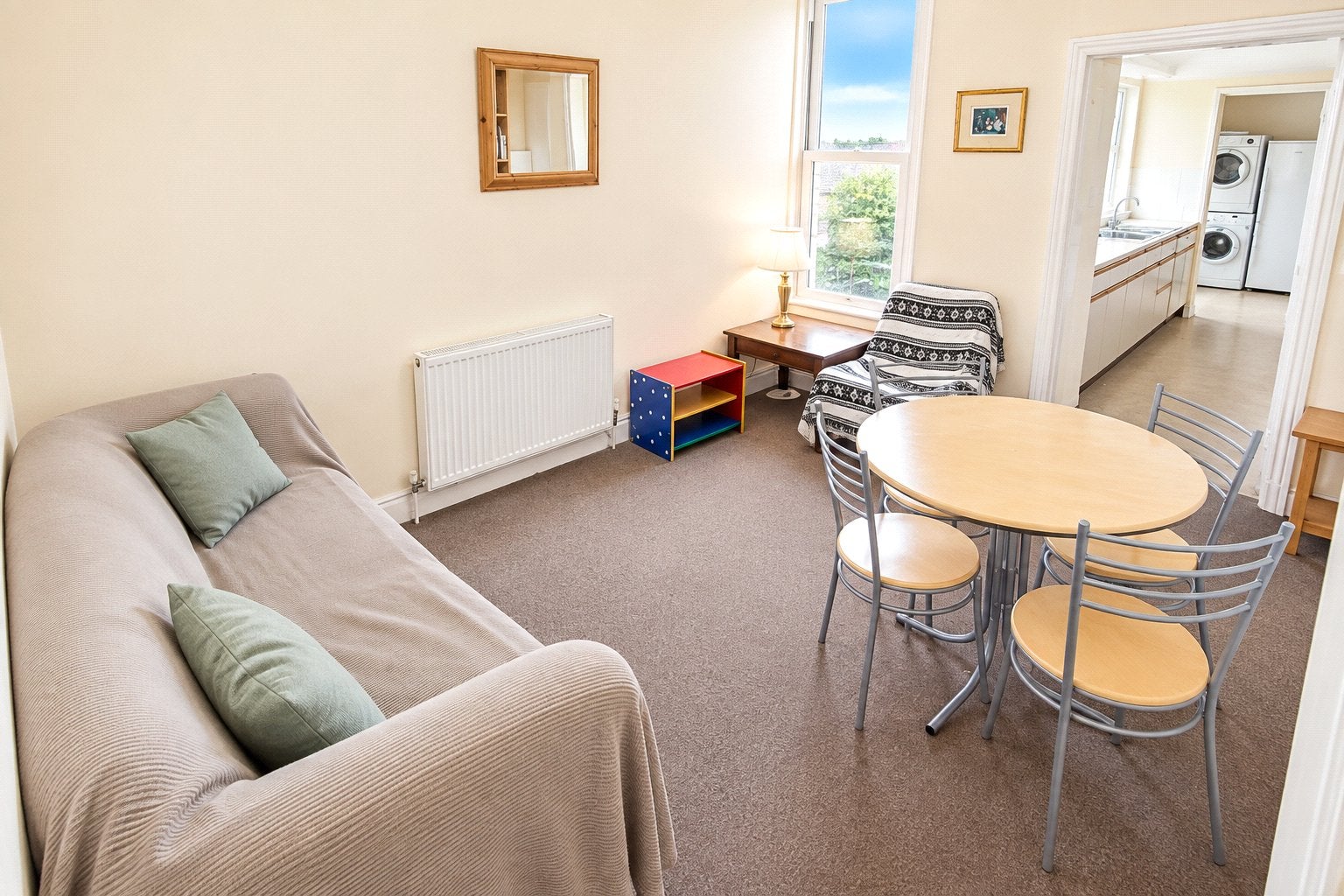 Room Northumberland Road in Bristol