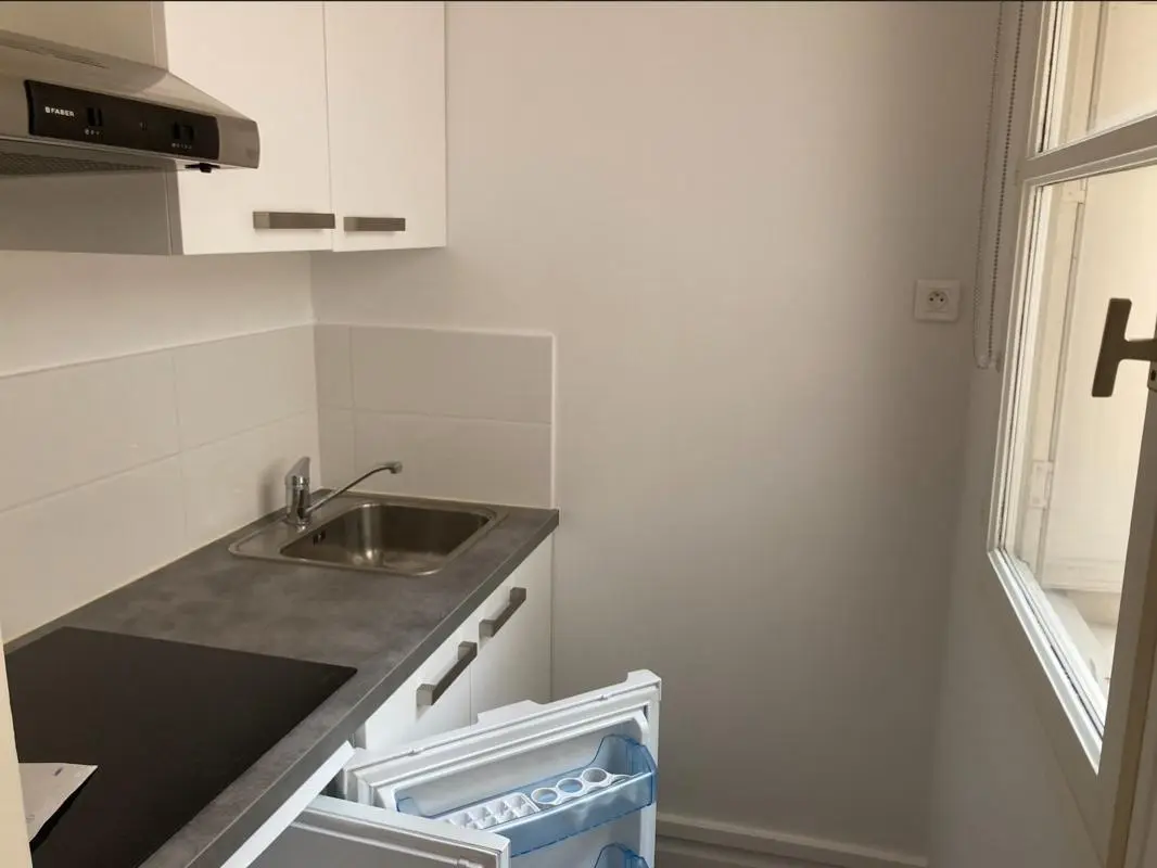 Appartement Rue de la Croix Nivert à Paris
