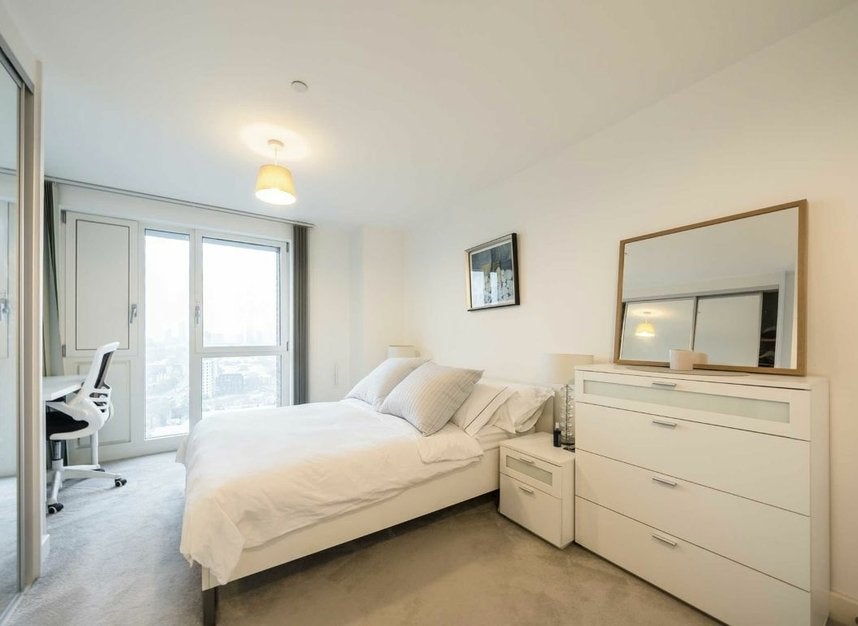 Flat Jefferson Plaza in Greater London