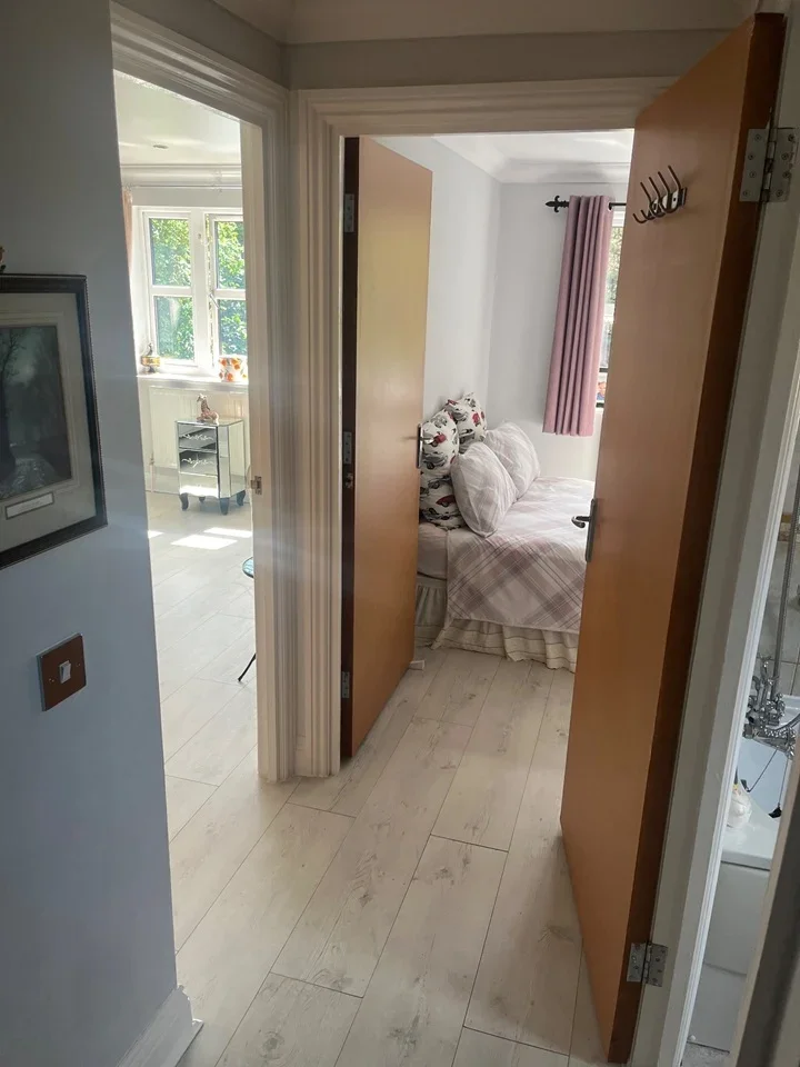 Flat Mawney Road in Greater London