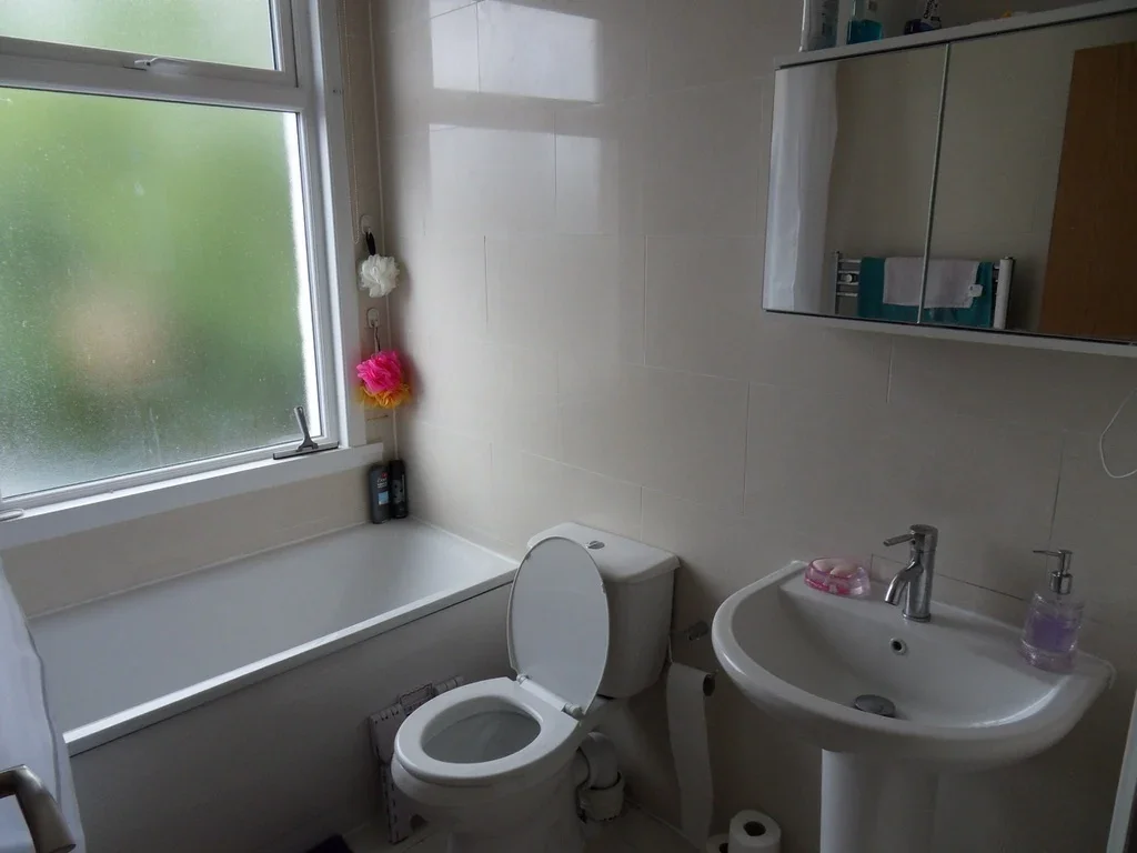 Flat Dagmar Avenue in Greater London
