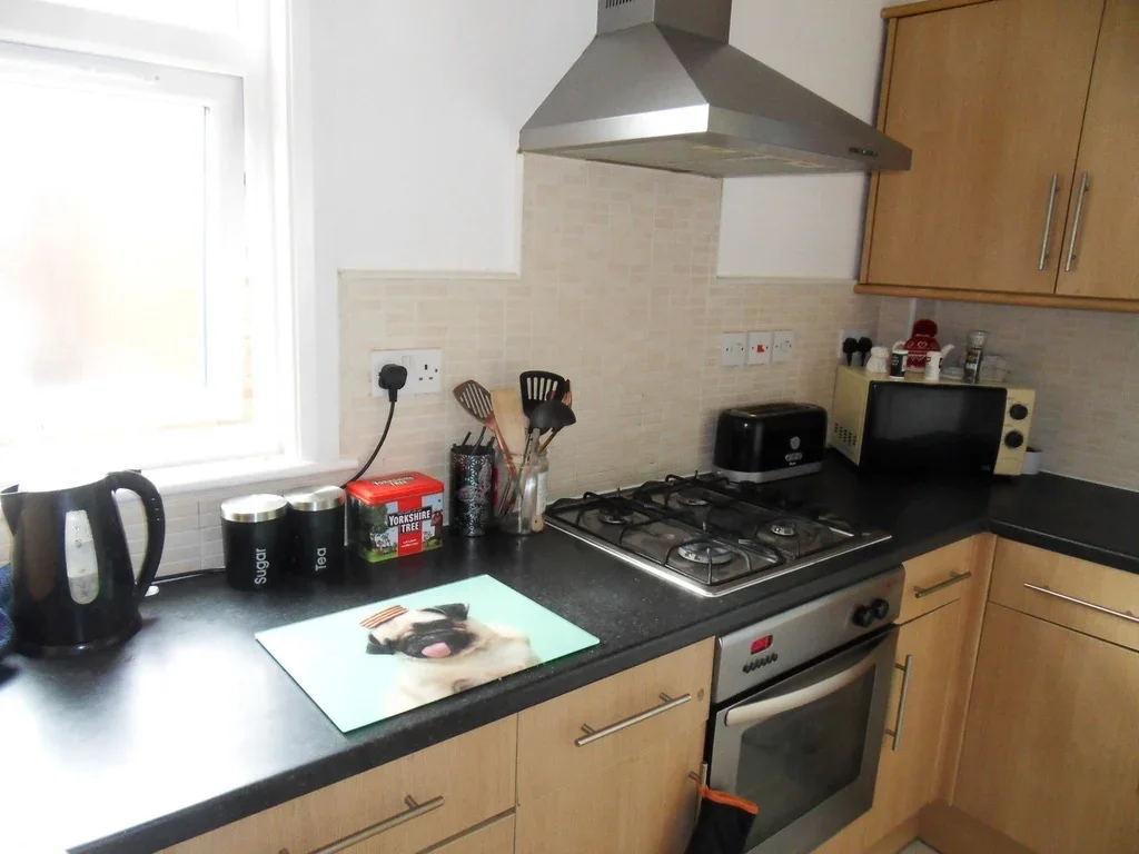 Flat Dagmar Avenue in Greater London
