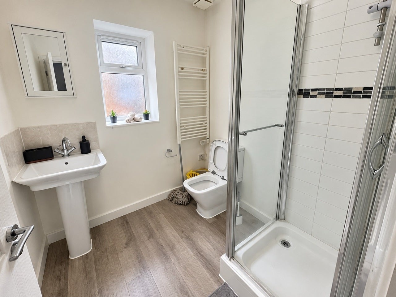 Flat Beckenham Road in Greater London