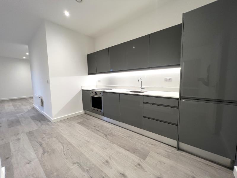 Flat Ladymead in Guildford