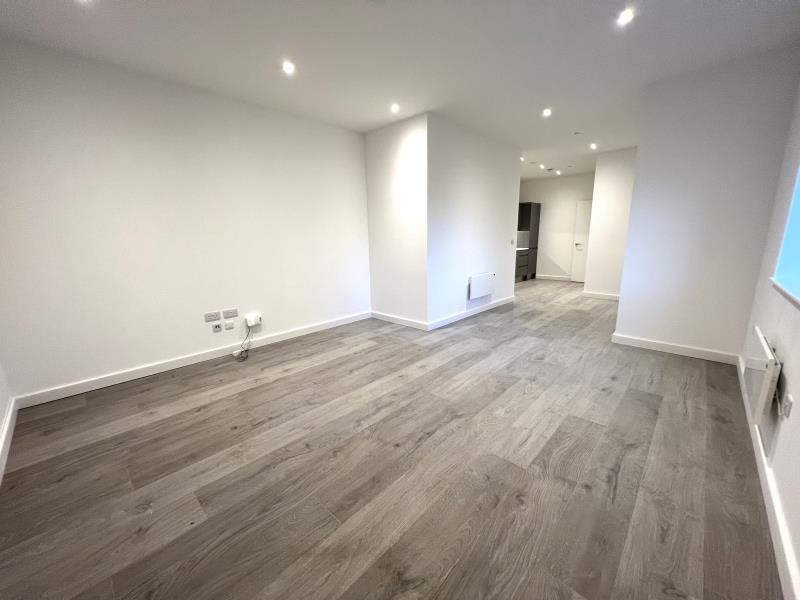 Flat Ladymead in Guildford