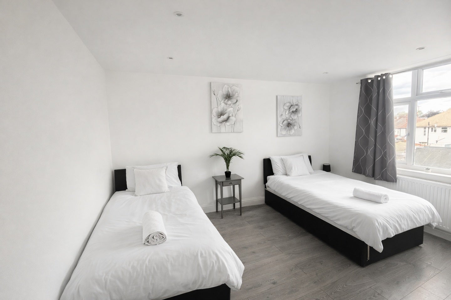 Flat The Chase in Greater London