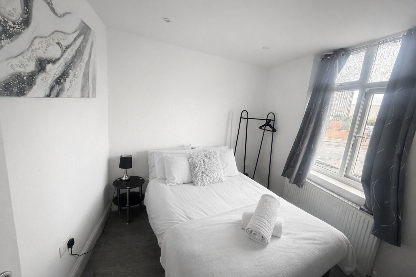 Flat The Chase in Greater London