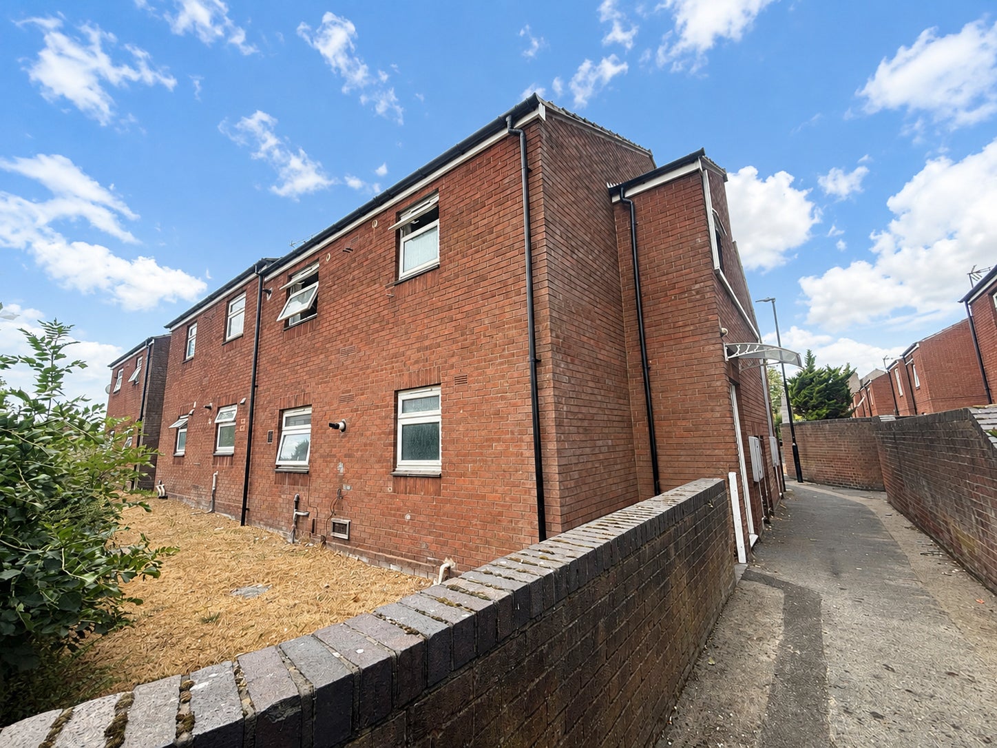 Flat Torcastle Close in Coventry