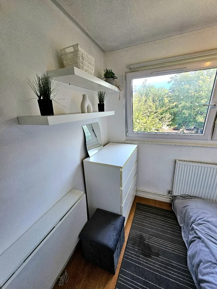 Room Chilton Street in Greater London