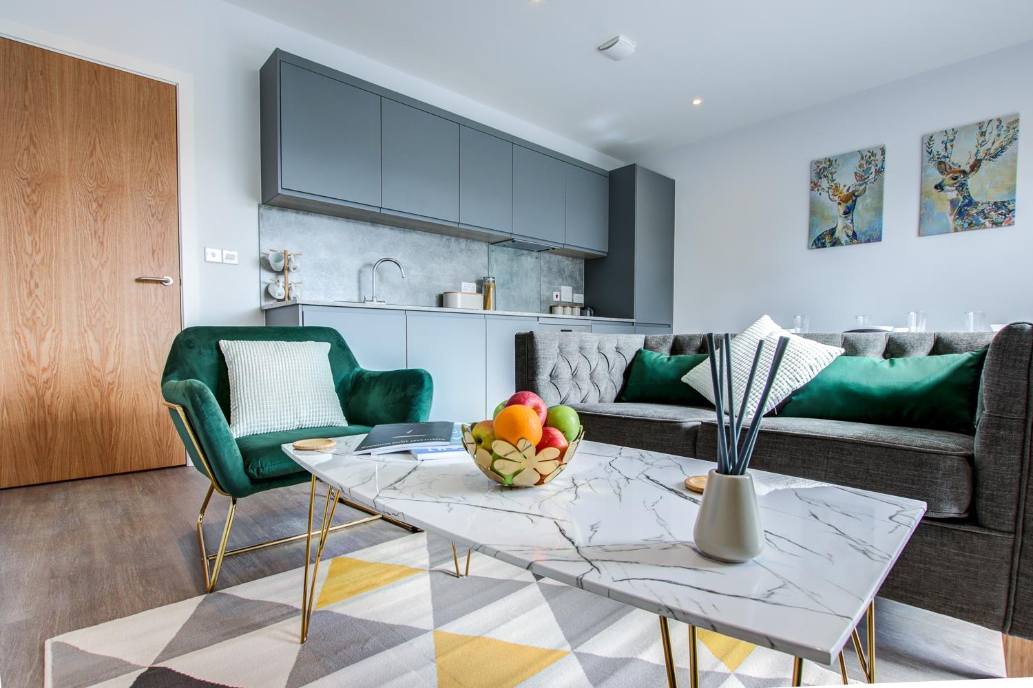 Flat Knightsbridge Court in Newcastle upon Tyne