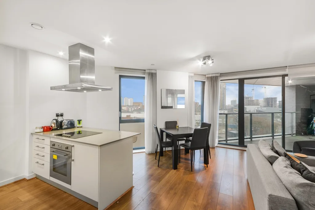 Flat Teviot Street in Greater London