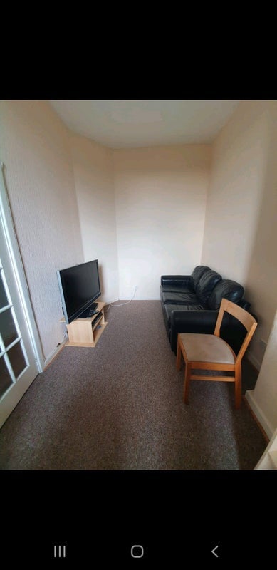Flat Fulton Street in Glasgow