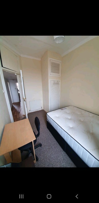 Flat Fulton Street in Glasgow