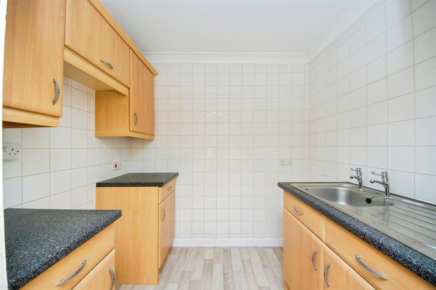 Flat Moreton Road in Upton