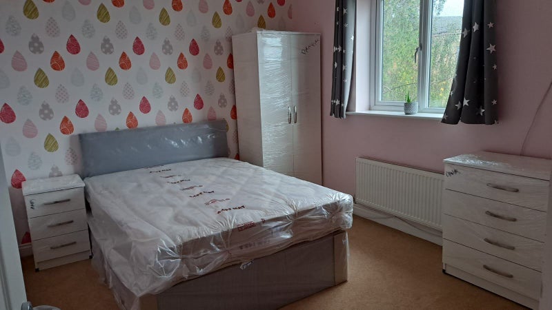 Room Tipton Road in Dudley