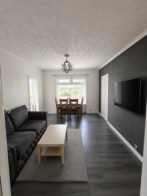 Room Kilmorie Drive in Rutherglen