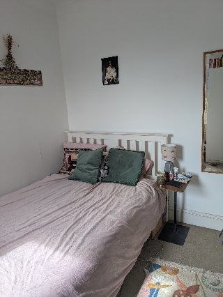 Room Roslyn Road in Greater London