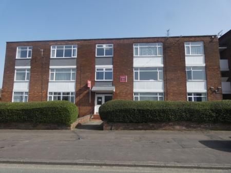 Flat Middleton Road in Manchester