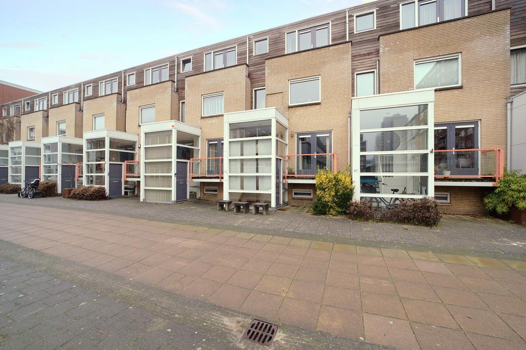 Huis Jhr. Carel Sternplein in Voorburg