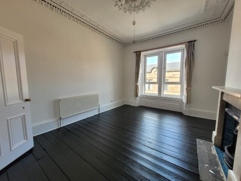 Flat Harvie Street in Glasgow