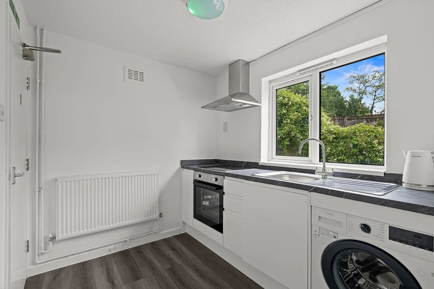 Flat West Wycombe Road in High Wycombe