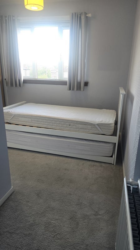 Room Berneray Street in Glasgow