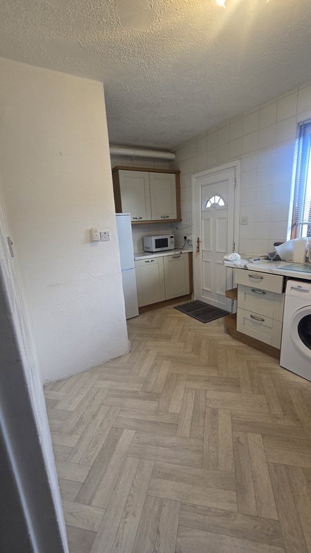 Room Berneray Street in Glasgow