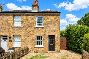House Hertingfordbury Road in East Hertfordshire
