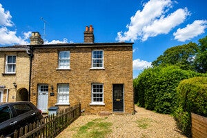 House Hertingfordbury Road in East Hertfordshire