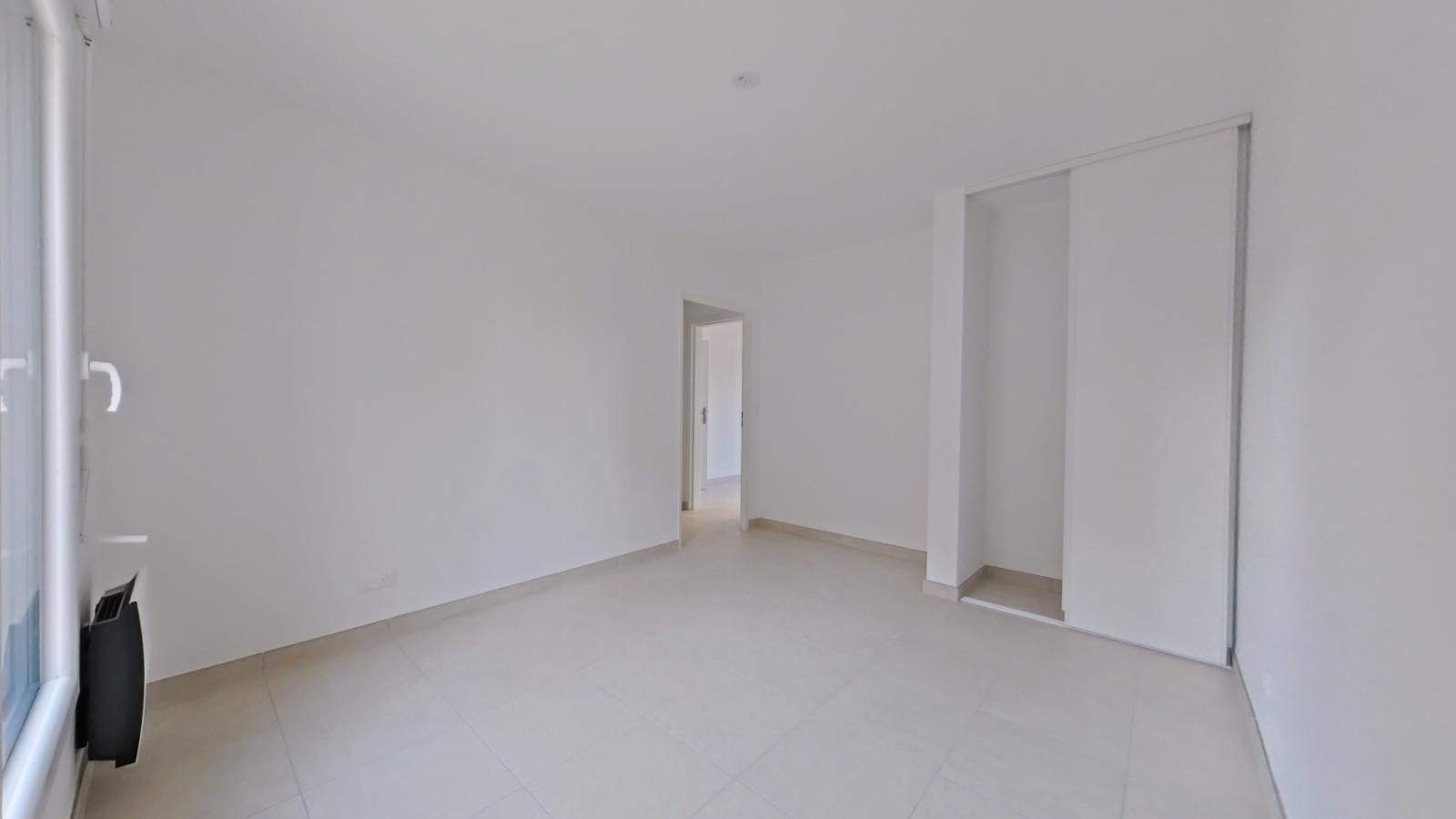 Flat Avenue Paul-Louis Courier in Montlouis-sur-Loire