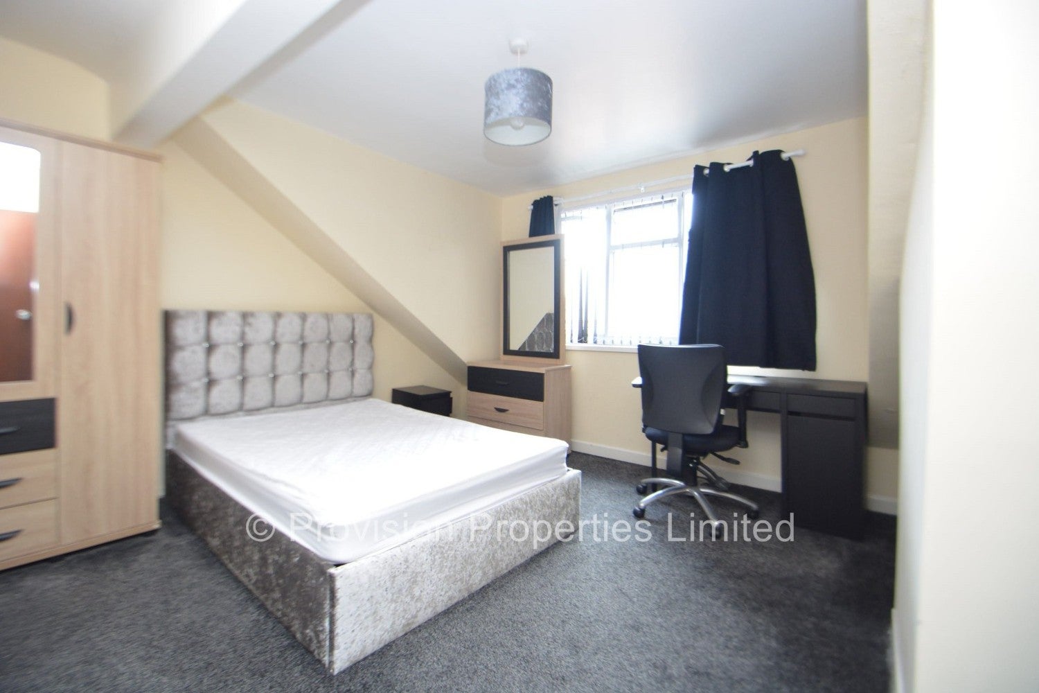 House Burley Lodge Terrace in Leeds