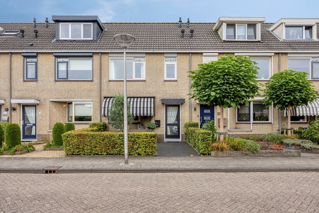 Huis Hamermolen 17 in Dinteloord