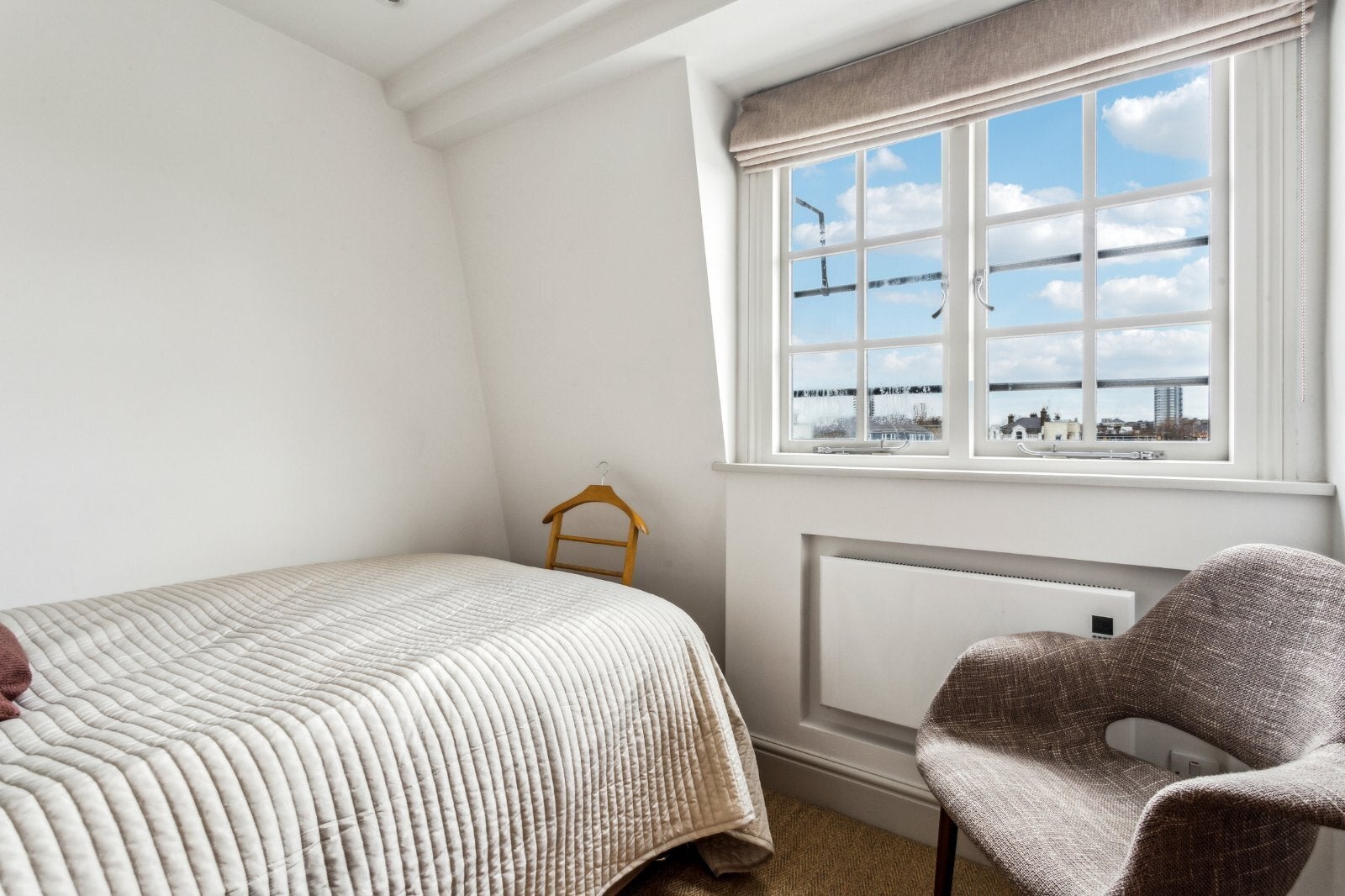 Flat Leinster Square in City of Westminster