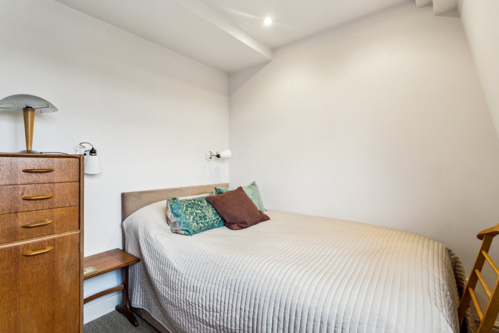 Flat Leinster Square in City of Westminster