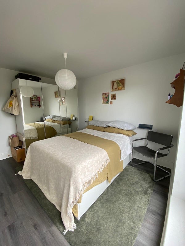 Room Claredale Street in Greater London