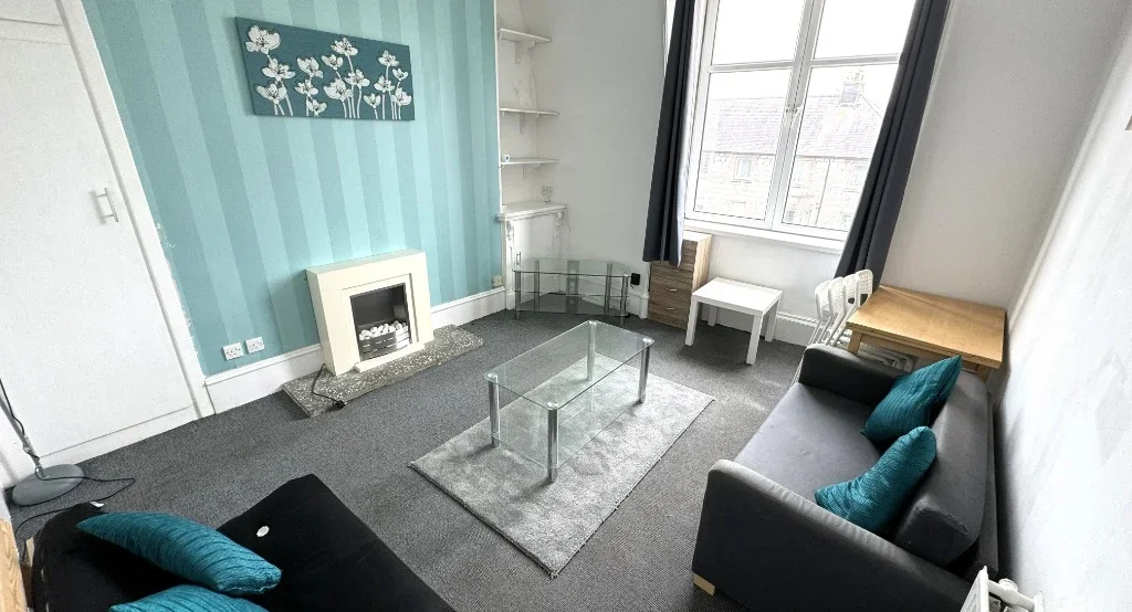 Room Walker Road in Aberdeen City