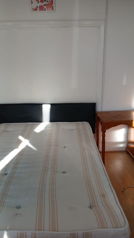 Room Willoughby Lane in Greater London