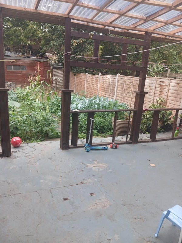 Room Willoughby Lane in Greater London