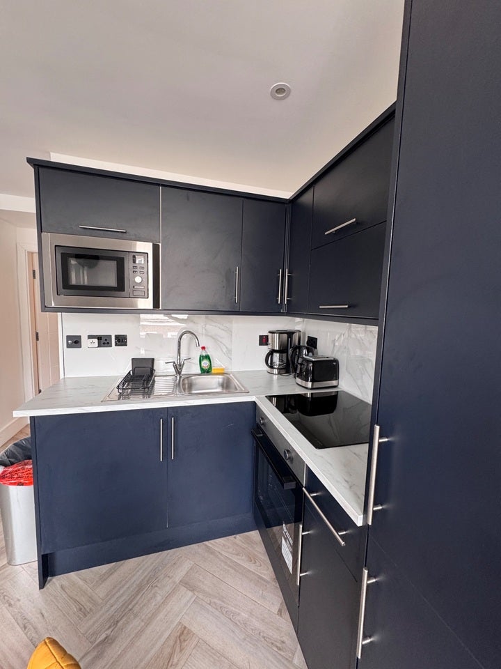 Flat Beauchamp Place in Greater London